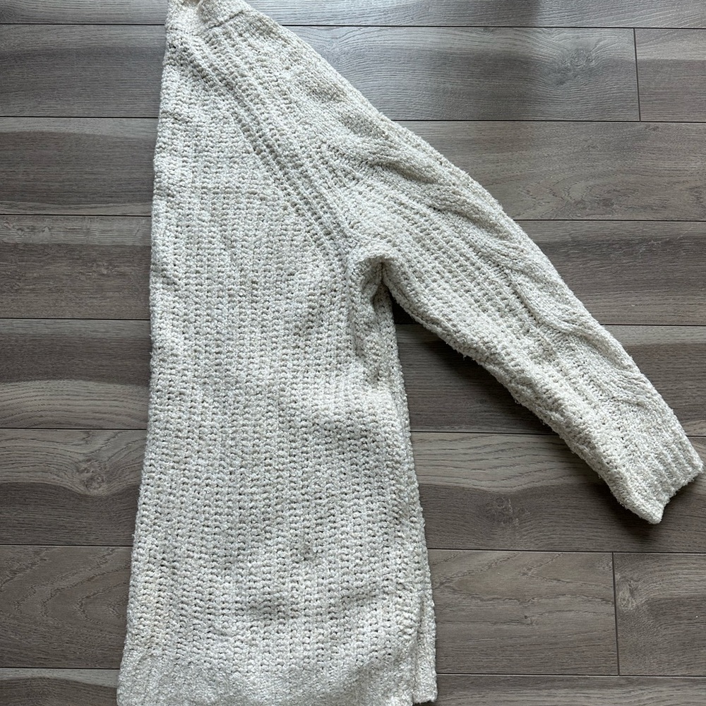 Cozy oversized cream sweater